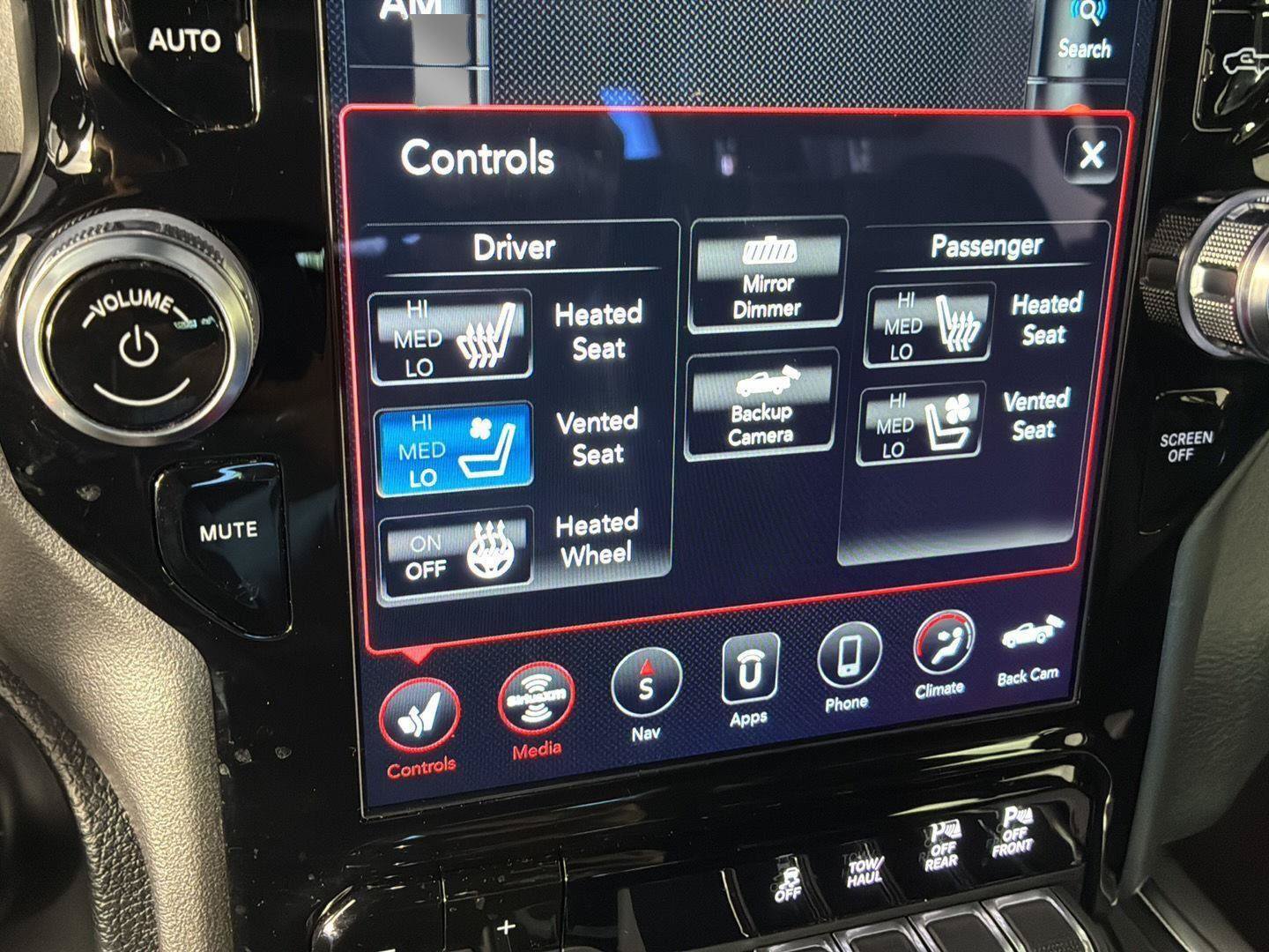 Used 2020 RAM 1500 Laramie w/ Sport Appearance Package AWD/4WD image 37