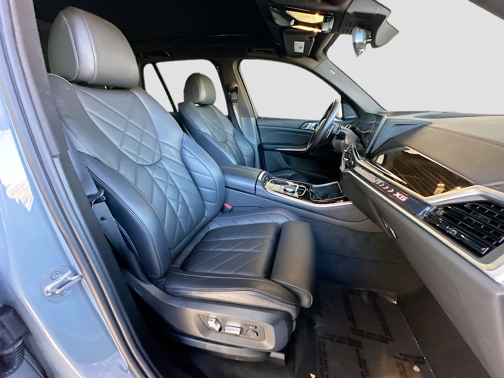 Certified 2024 BMW X5 xDrive40i w/ M Sport Package image 29