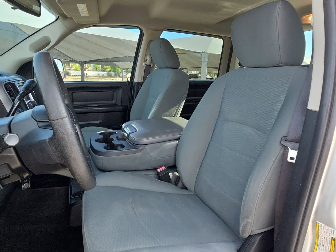 Used 2015 RAM 2500 Tradesman w/ Chrome Appearance Group AWD/4WD image 14