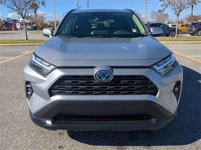 Used 2022 Toyota RAV4 XLE Premium image 9