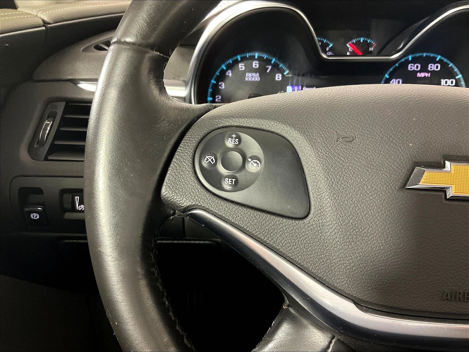 Used 2019 Chevrolet Impala LT FWD image 11