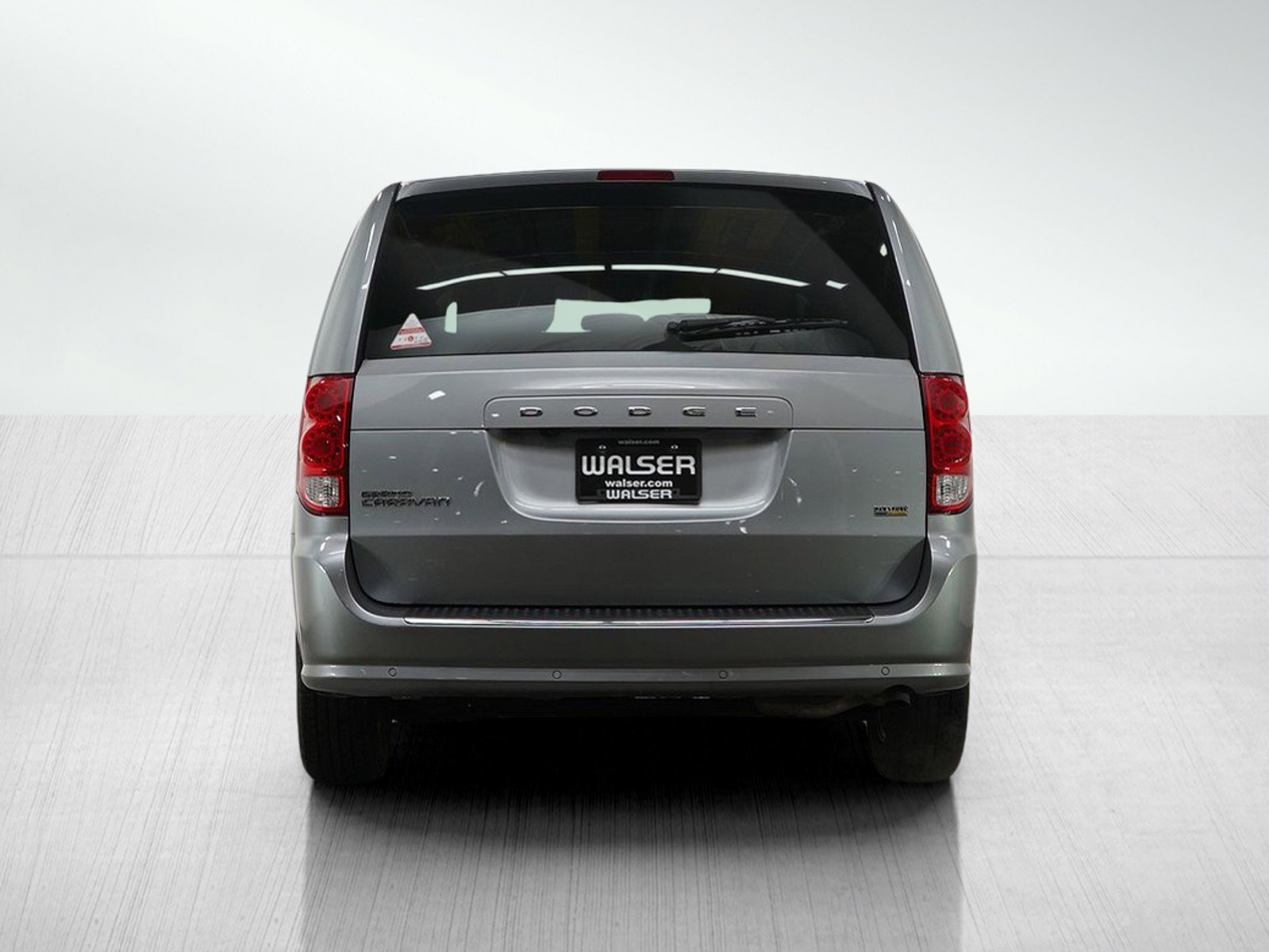 Used 2018 Dodge Grand Caravan SE w/ Rear Park Assist Package image 5