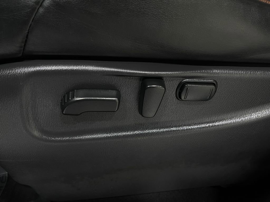 Used 2018 Nissan Armada SL w/ Moonroof Package image 17