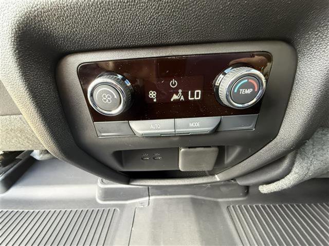 New 2026 Chevrolet Traverse LT w/ Sun and Wheel Package image 27