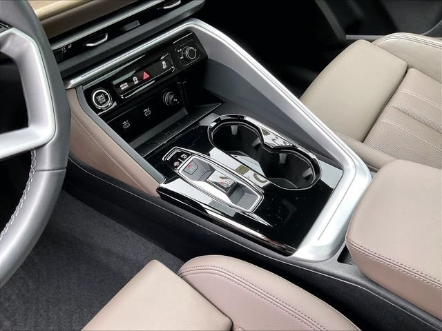 Used 2025 Audi Q5 Premium w/ Premium Plus AWD/4WD image 18