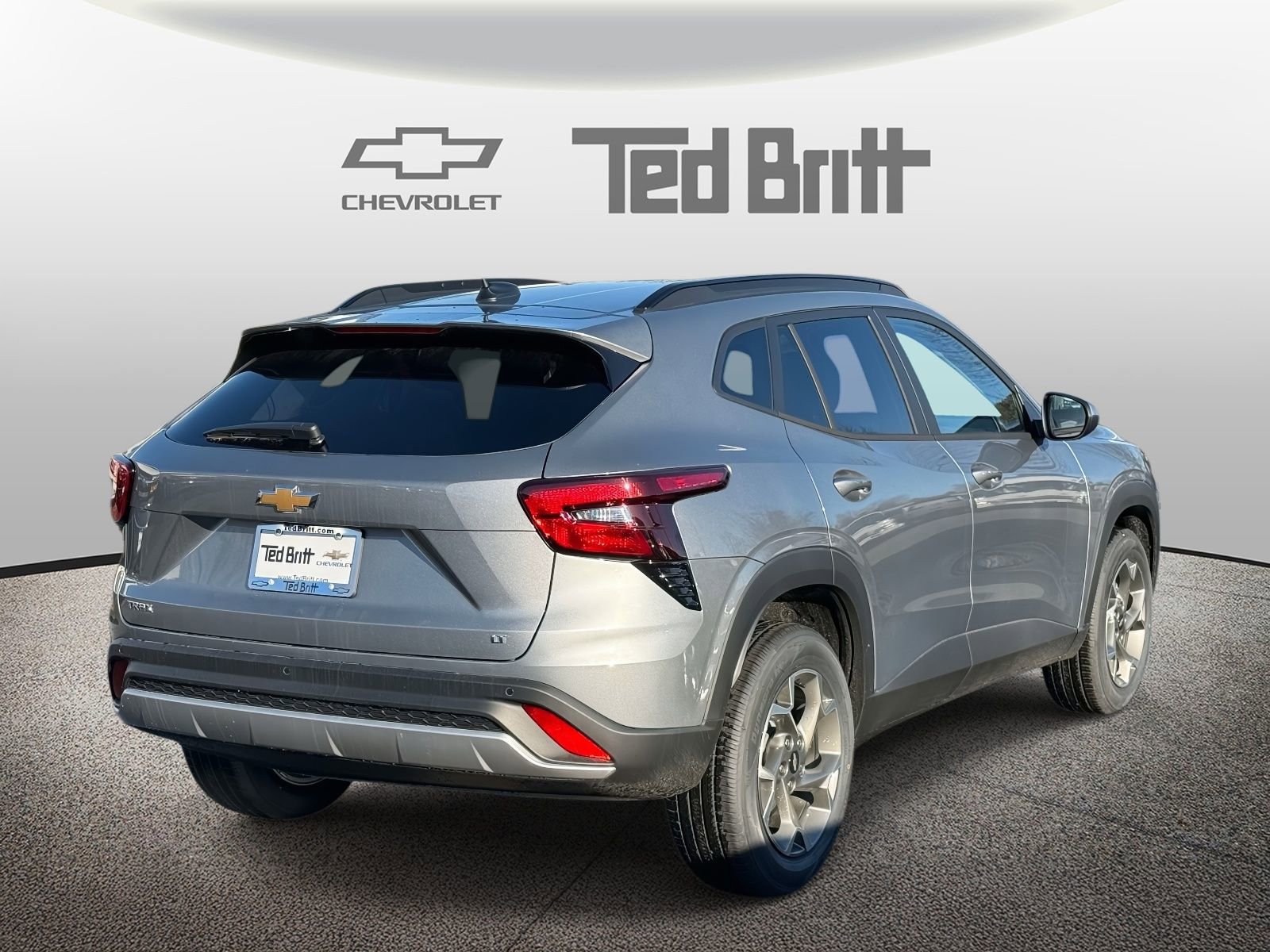 New 2026 Chevrolet Trax LT w/ Driver Confidence Package FWD image 4