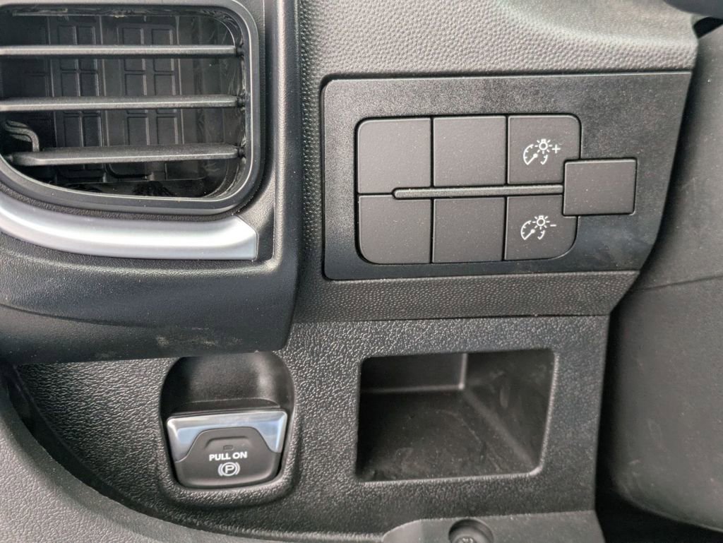 Used 2024 RAM ProMaster 2500 image 29