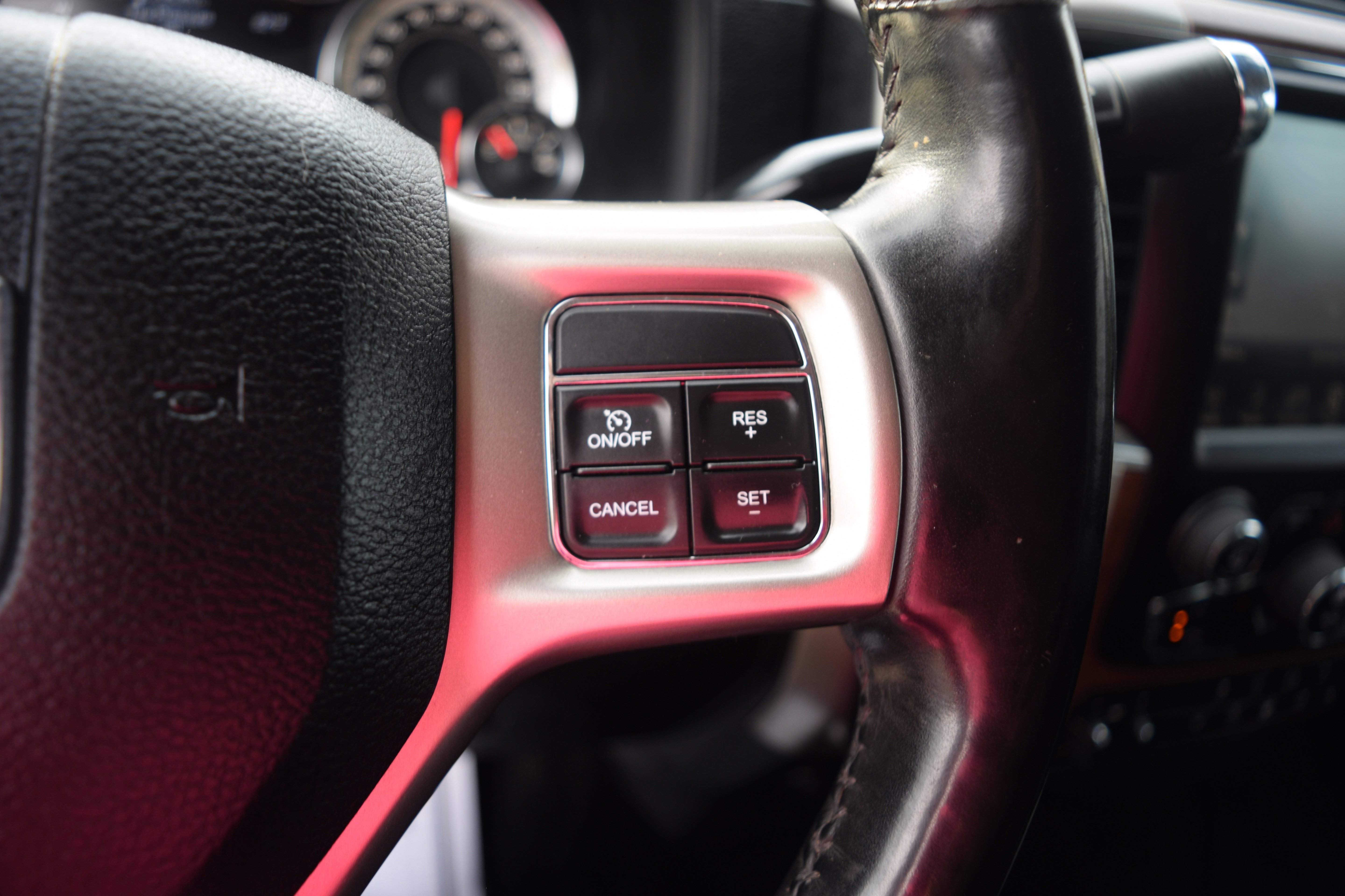 Used 2015 RAM 2500 Laramie image 4