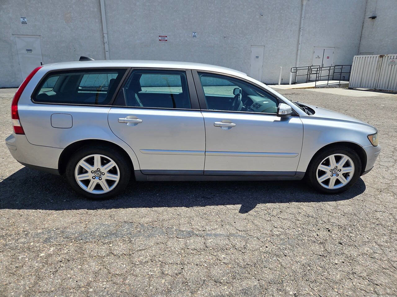 Used 2007 Volvo V50 2.4i FWD image 18