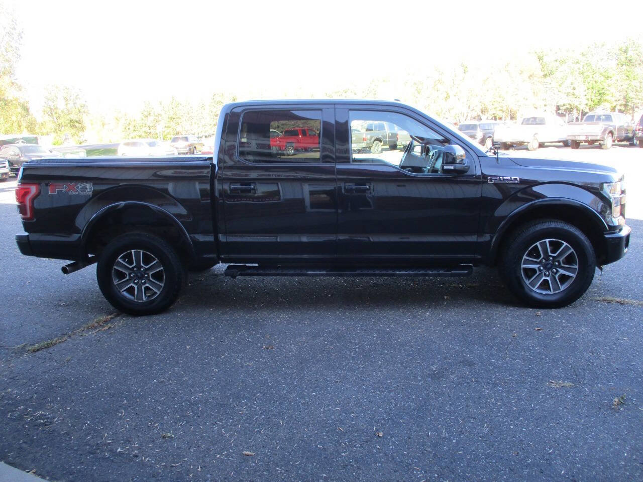 Used 2015 Ford F150 Lariat image 10