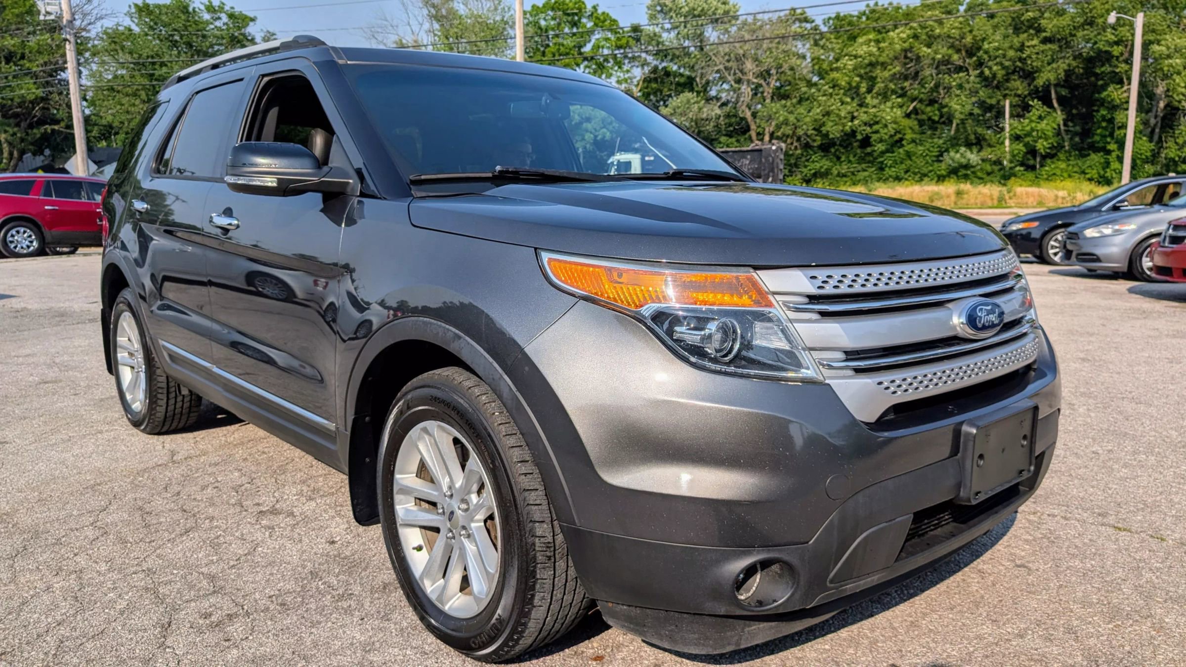 Used 2015 Ford Explorer XLT w/ Equipment Group 202A image 1