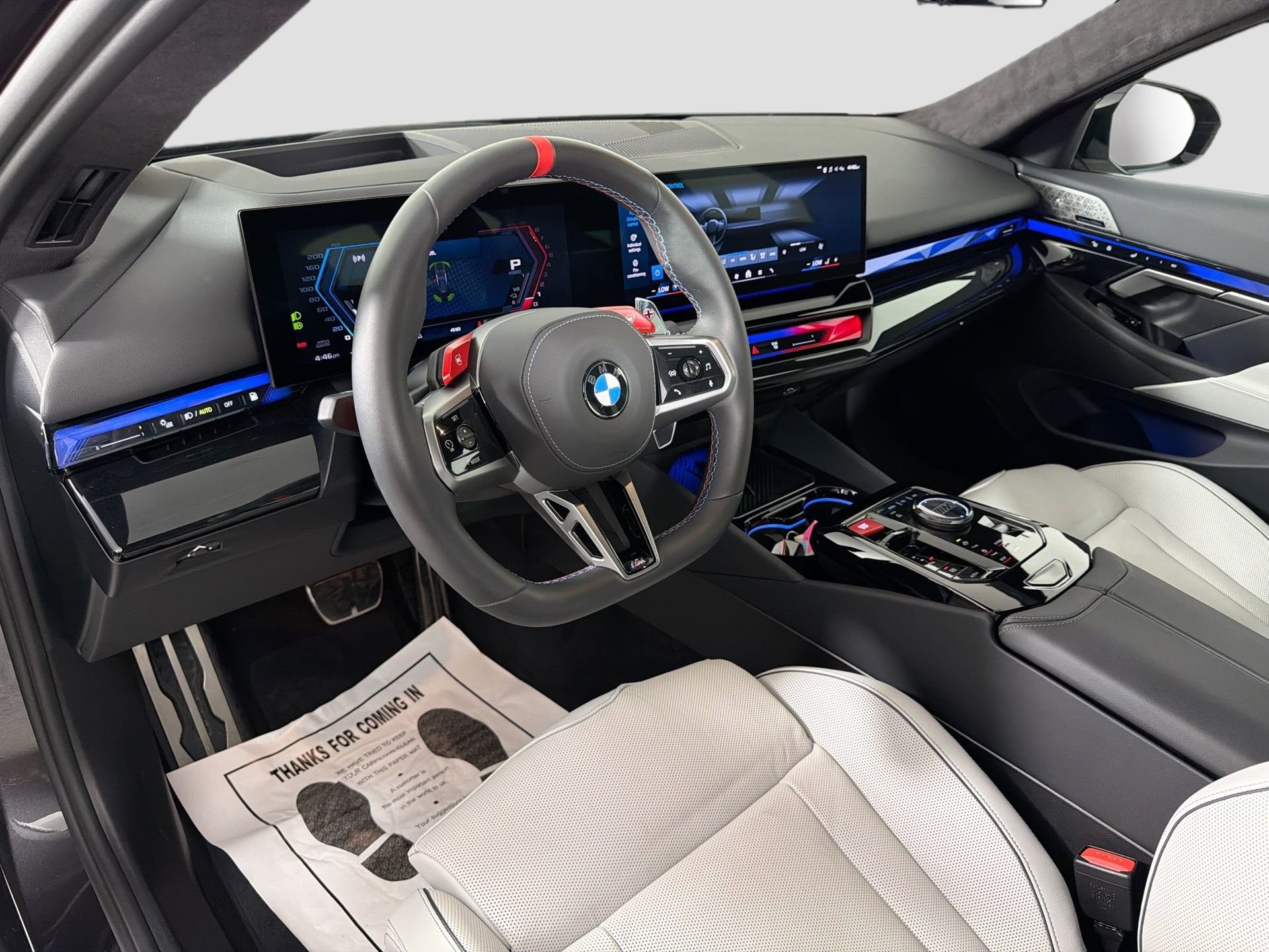 Used 2025 BMW M5 Touring image 10