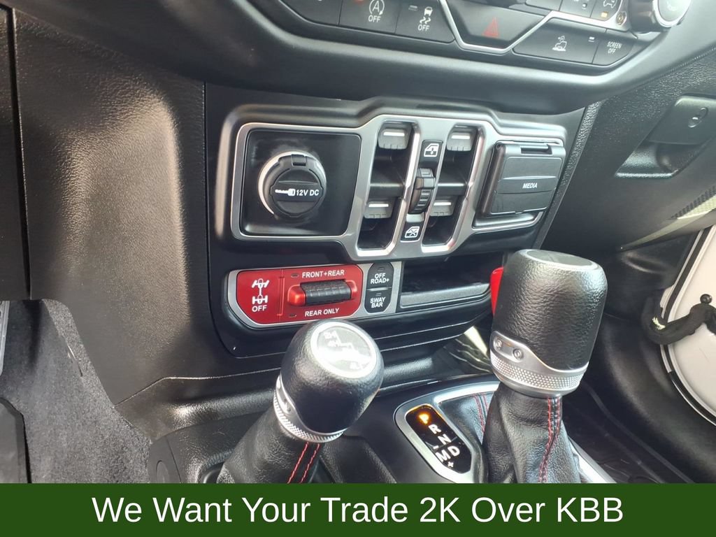 Used 2023 Jeep Gladiator Rubicon w/ Cold Weather Group AWD/4WD image 31