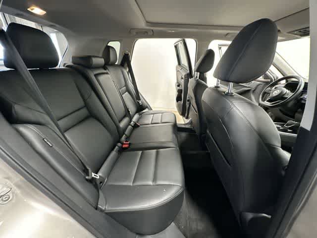 Used 2021 Nissan Rogue SL w/ Premium Package AWD/4WD image 25