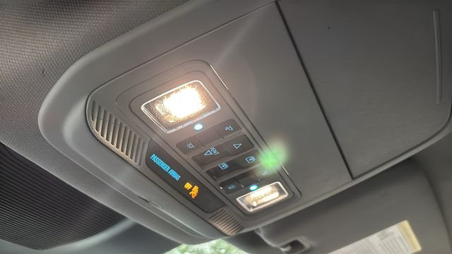 Used 2024 Ford Explorer XLT w/ Equipment Group 202A AWD/4WD image 22
