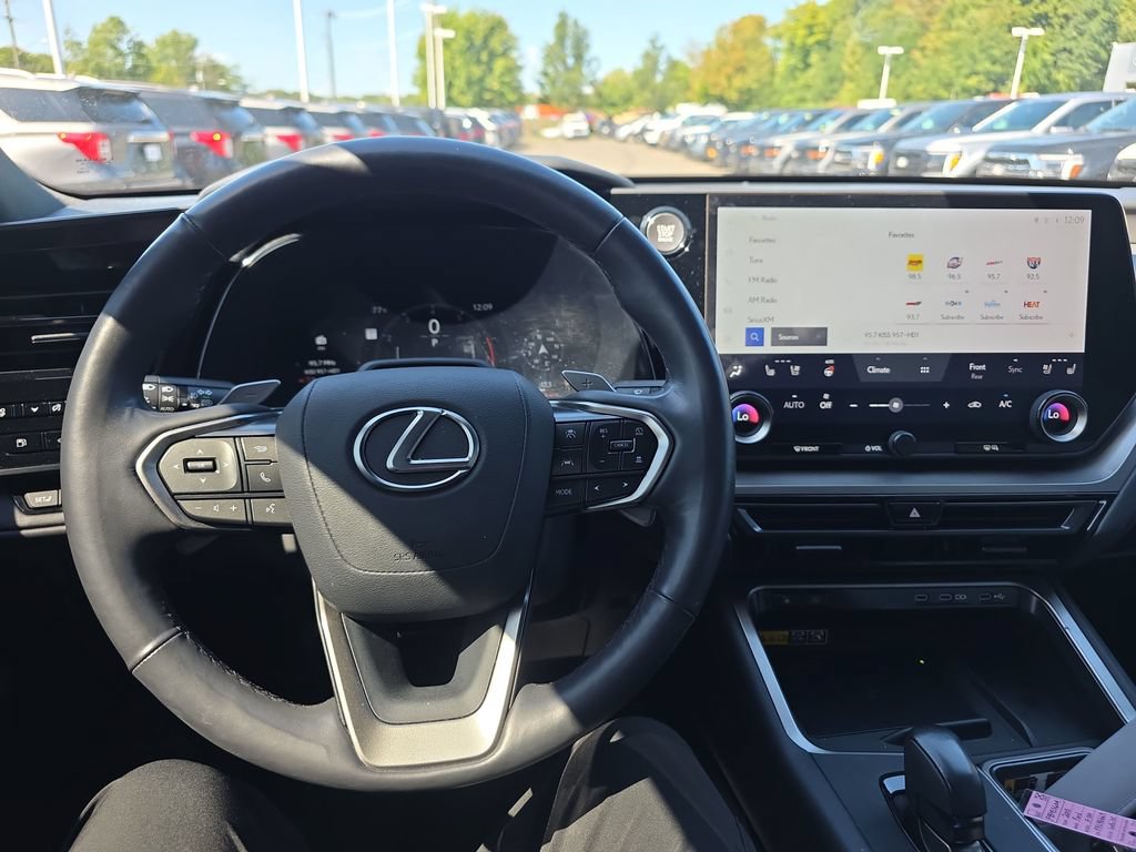 Used 2024 Lexus TX 350 AWD w/ Captains Chair Package image 23