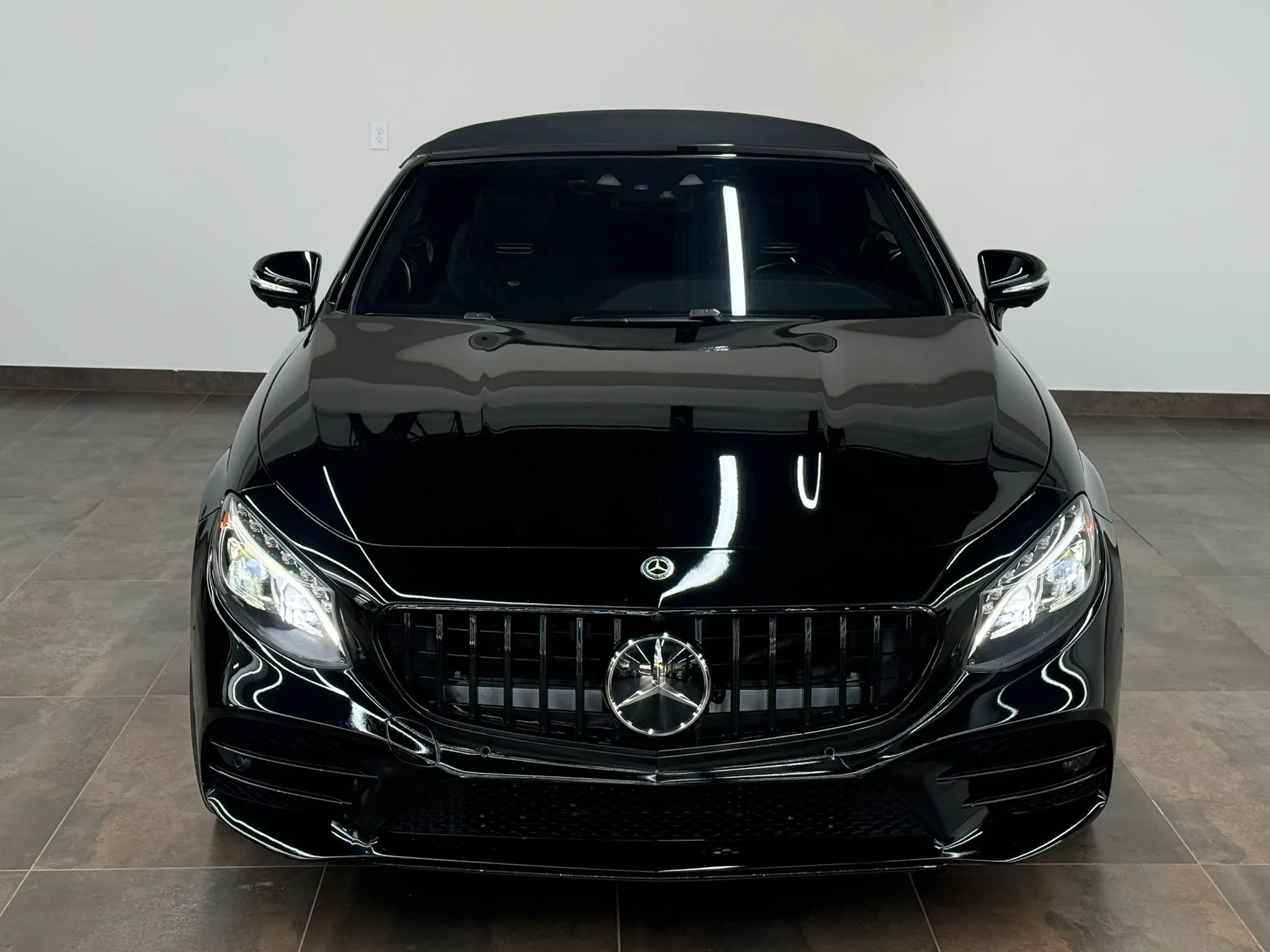 Used 2019 Mercedes-Benz S 560 Cabriolet image 19