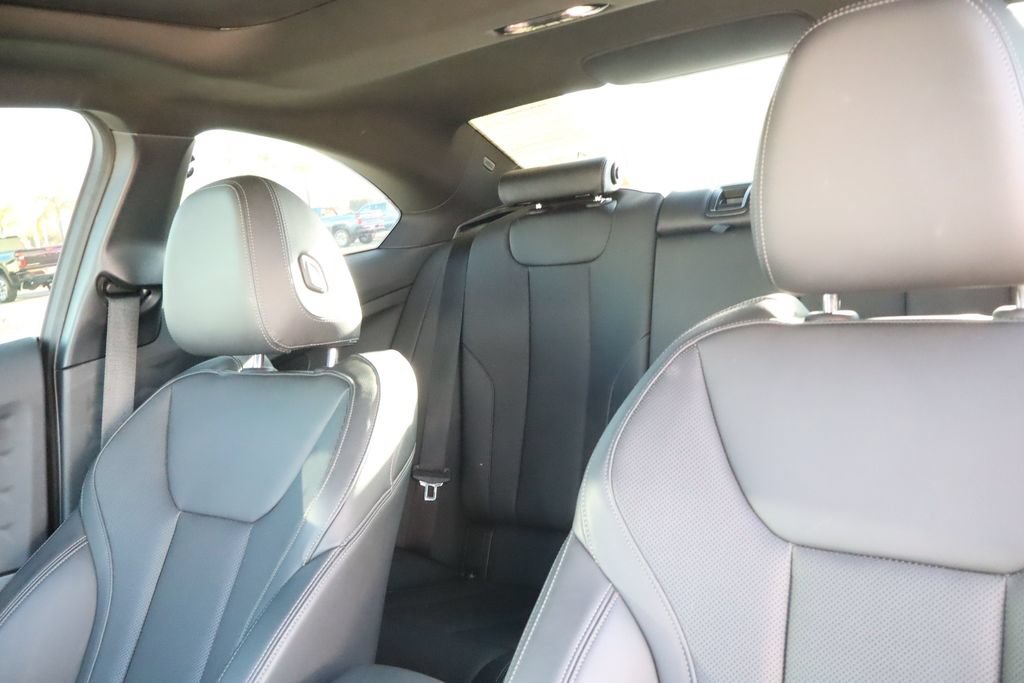 Used 2022 BMW 230i Coupe w/ Convenience Package RWD image 36