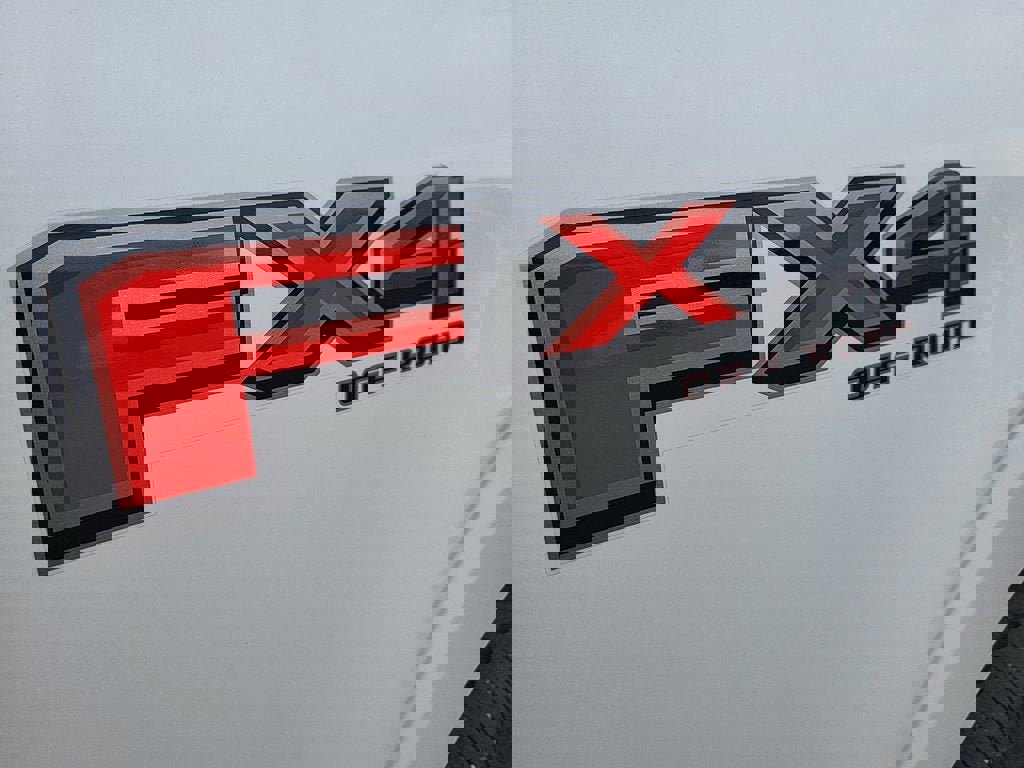 Used 2022 Ford F150 Lariat w/ Equipment Group 502A High image 17