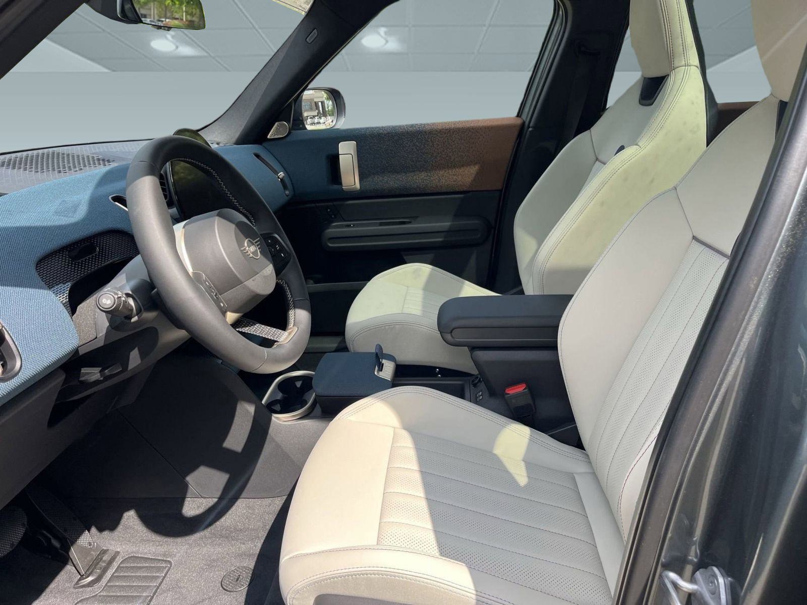 Used 2025 MINI Cooper Countryman S w/ Comfort Package Max image 33