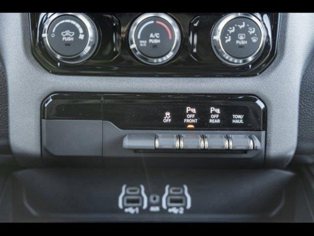 New 2025 RAM 1500 Big Horn AWD/4WD image 26