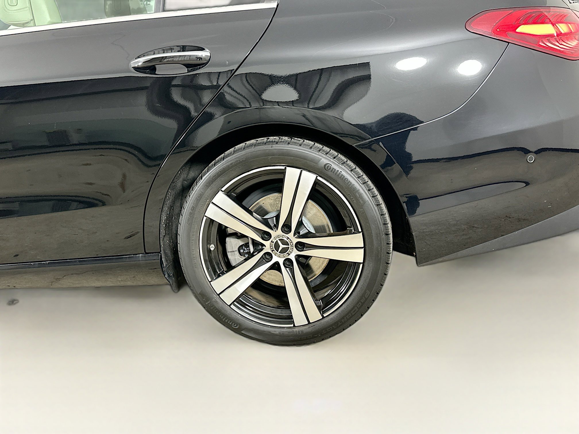 Certified 2023 Mercedes-Benz C 300 4MATIC Sedan image 39