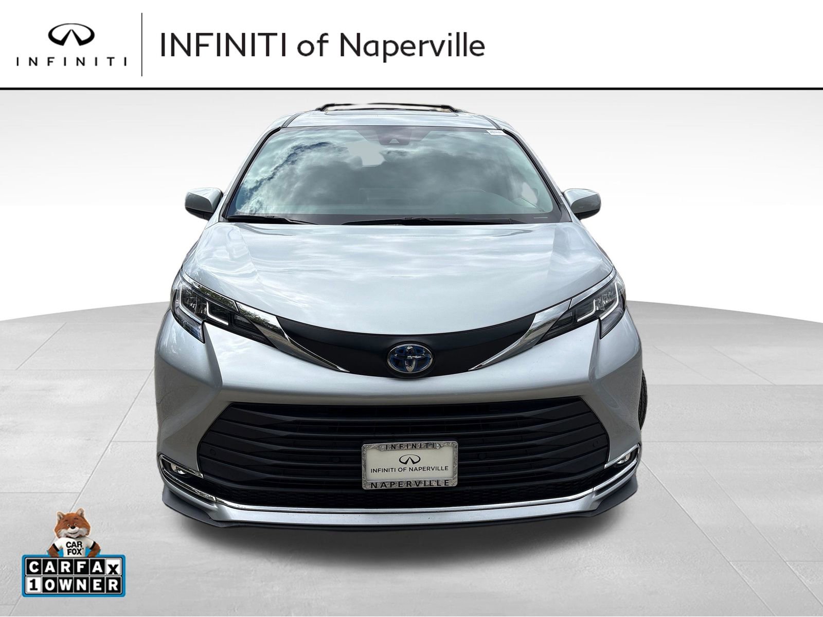 Used 2023 Toyota Sienna XLE w/ XLE Plus Package AWD/4WD image 8