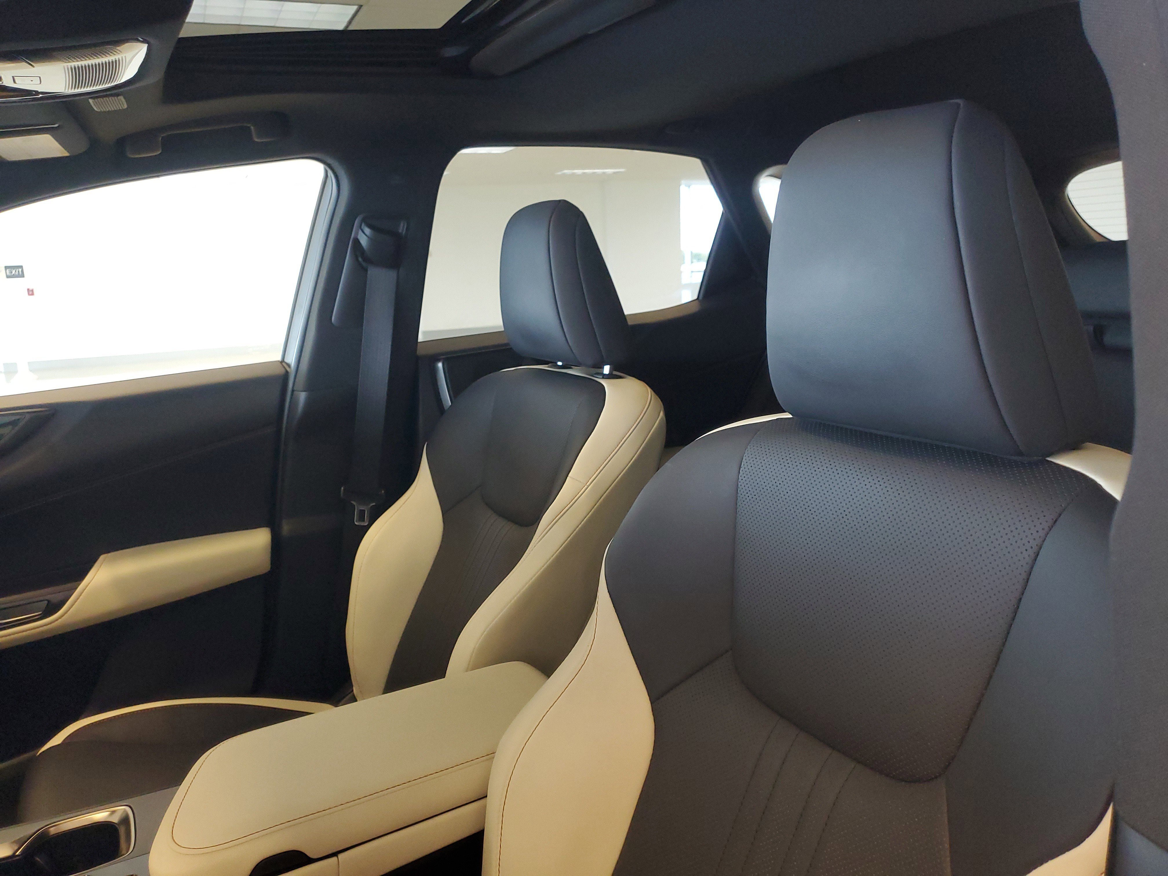 Used 2023 Lexus NX 350h NX 350h Premium image 21