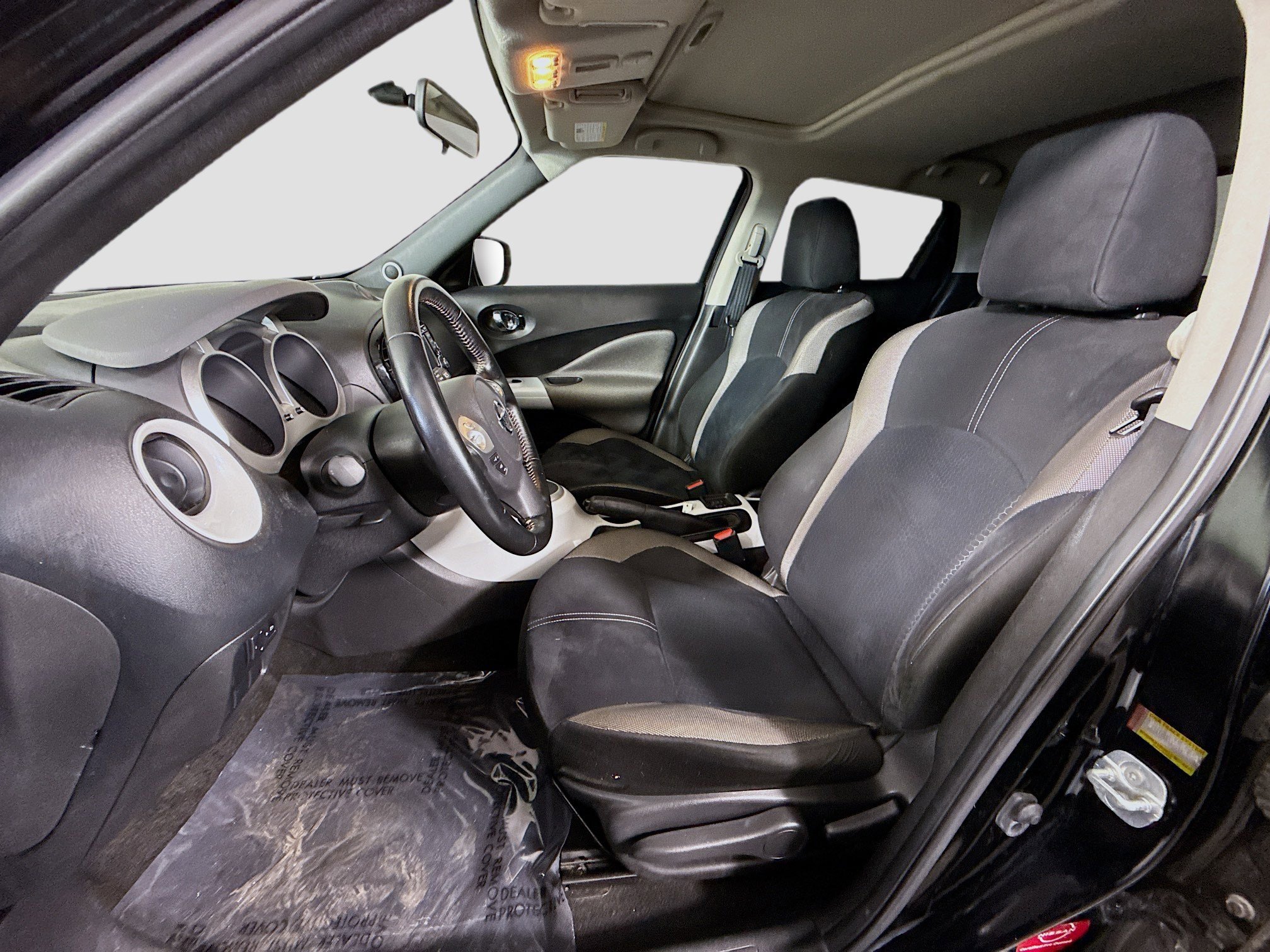 Used 2017 Nissan Juke SV image 22