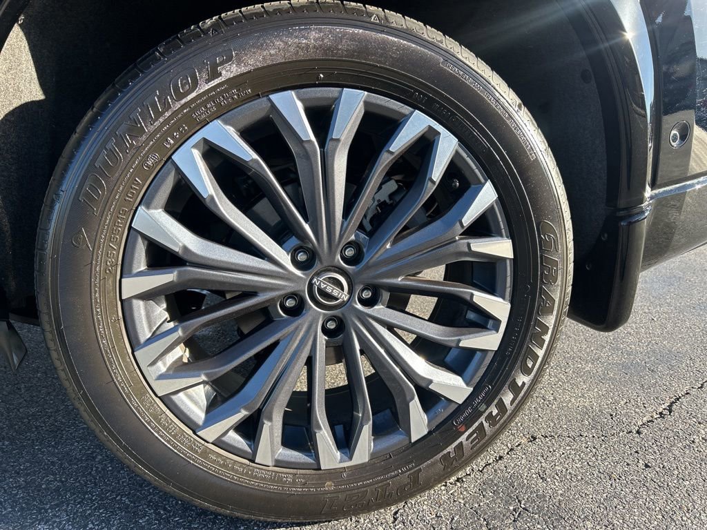 Used 2024 Nissan Rogue Platinum w/ Platinum Premium Package image 18