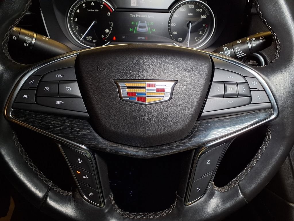 Certified 2023 Cadillac XT5 Premium Luxury FWD image 7