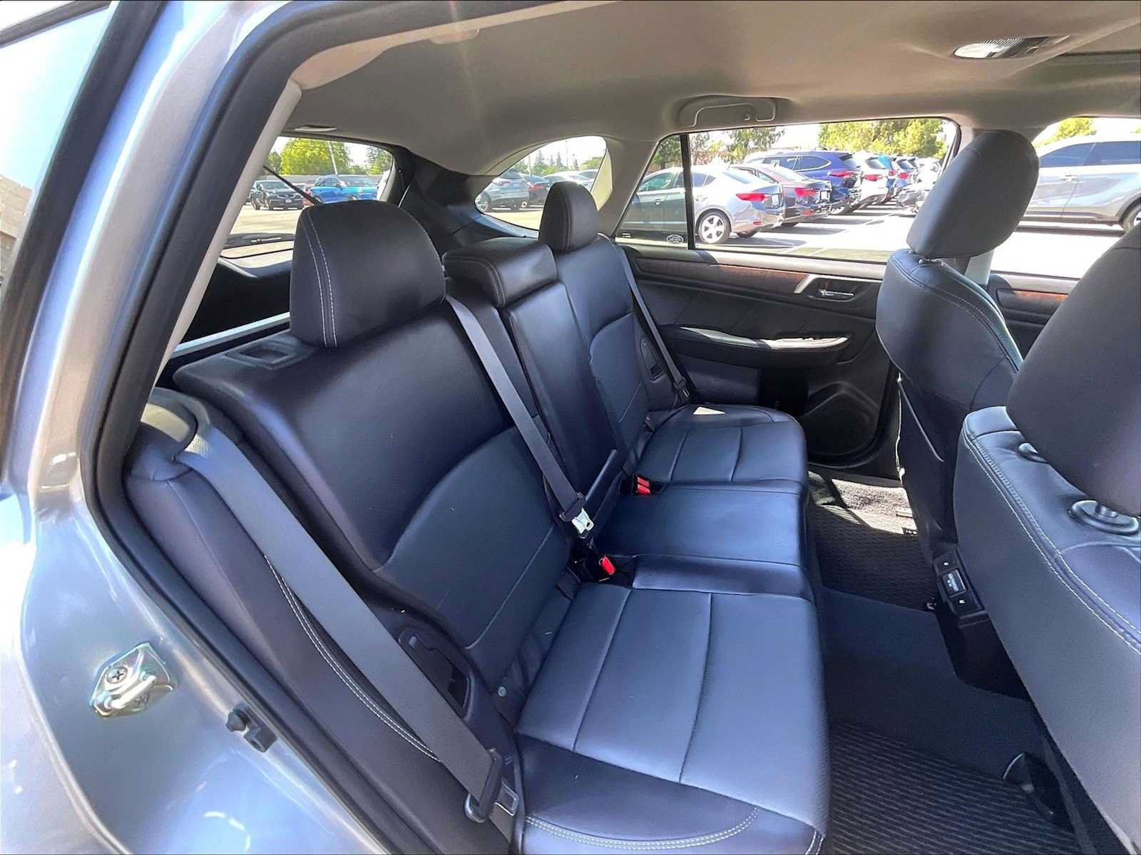 Used 2018 Subaru Outback 2.5i Limited AWD/4WD image 28