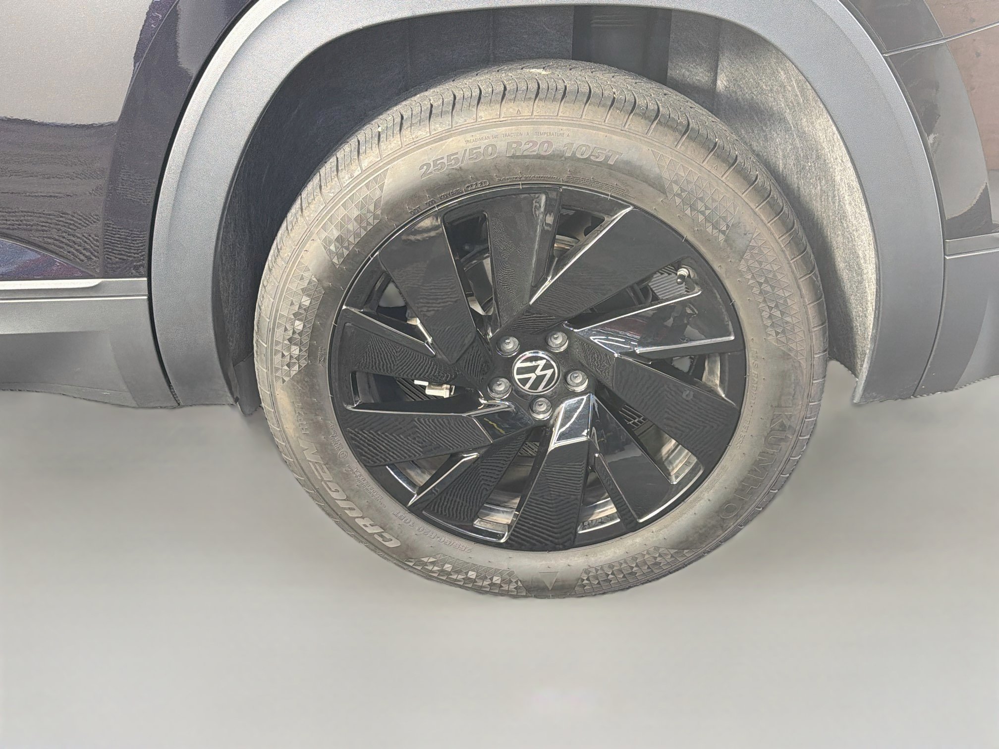 Used 2025 Volkswagen Atlas SE FWD image 11