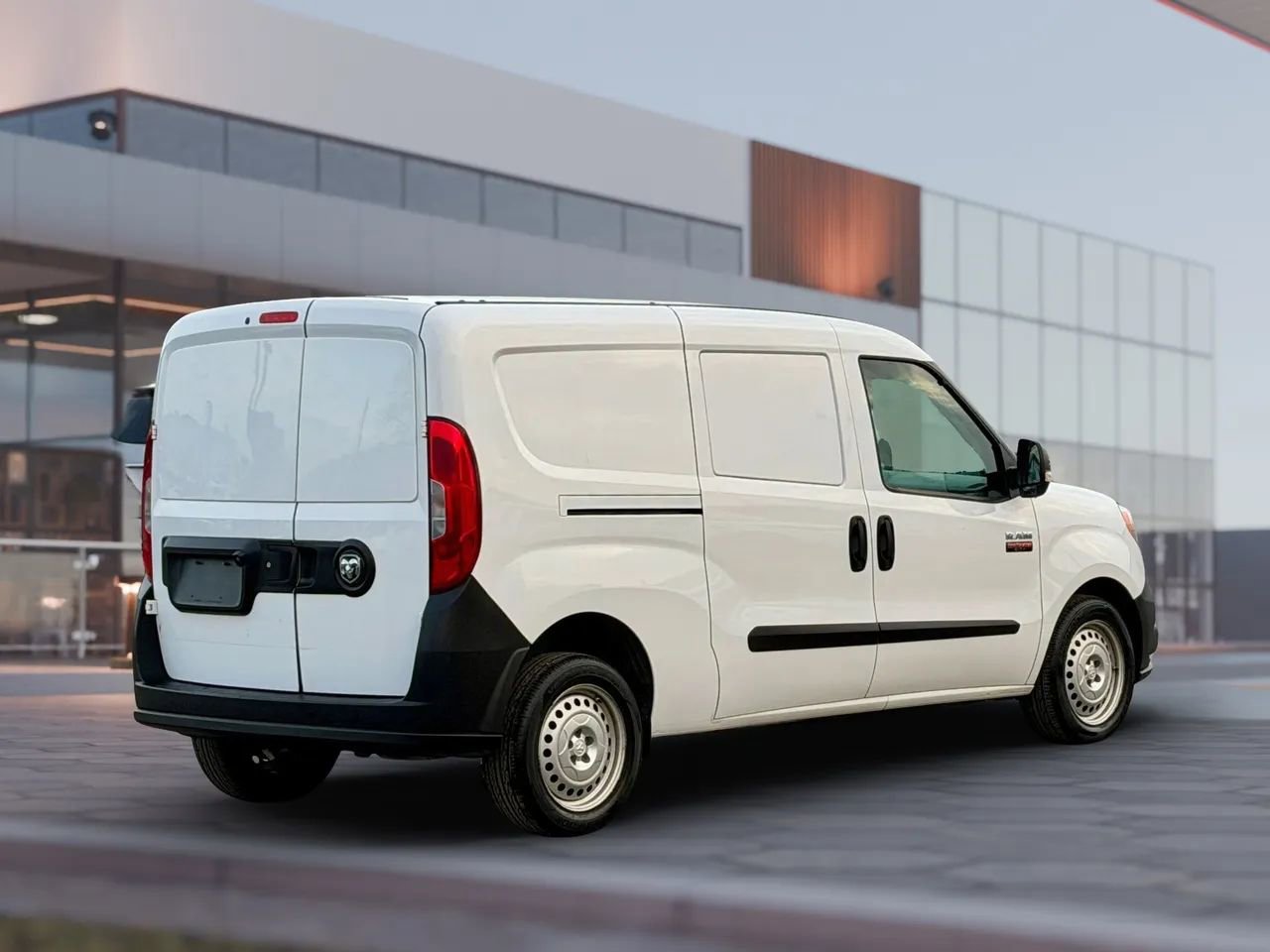 Used 2018 RAM ProMaster City Tradesman image 11