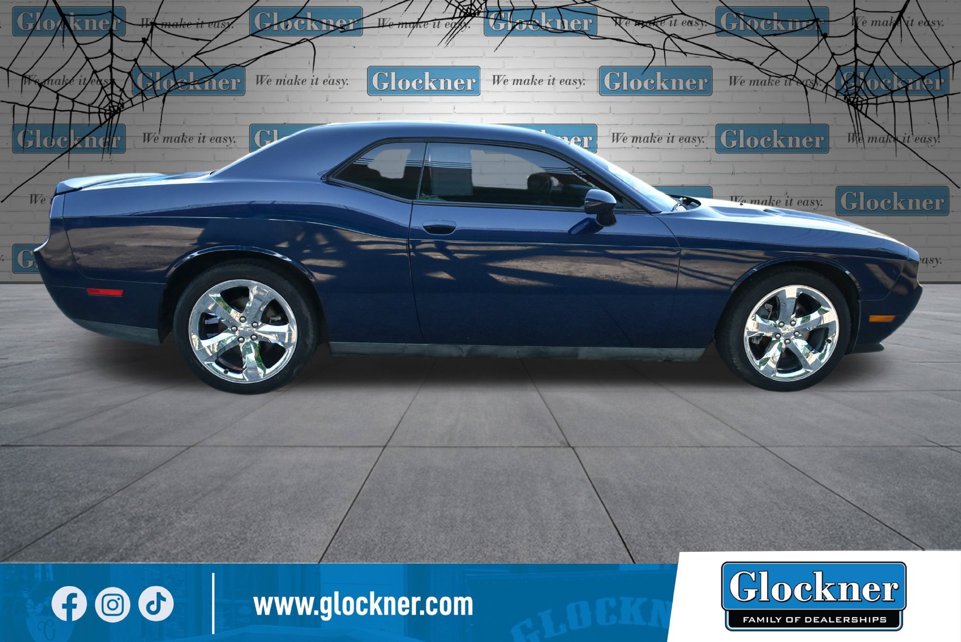Used 2013 Dodge Challenger SXT Plus RWD image 4