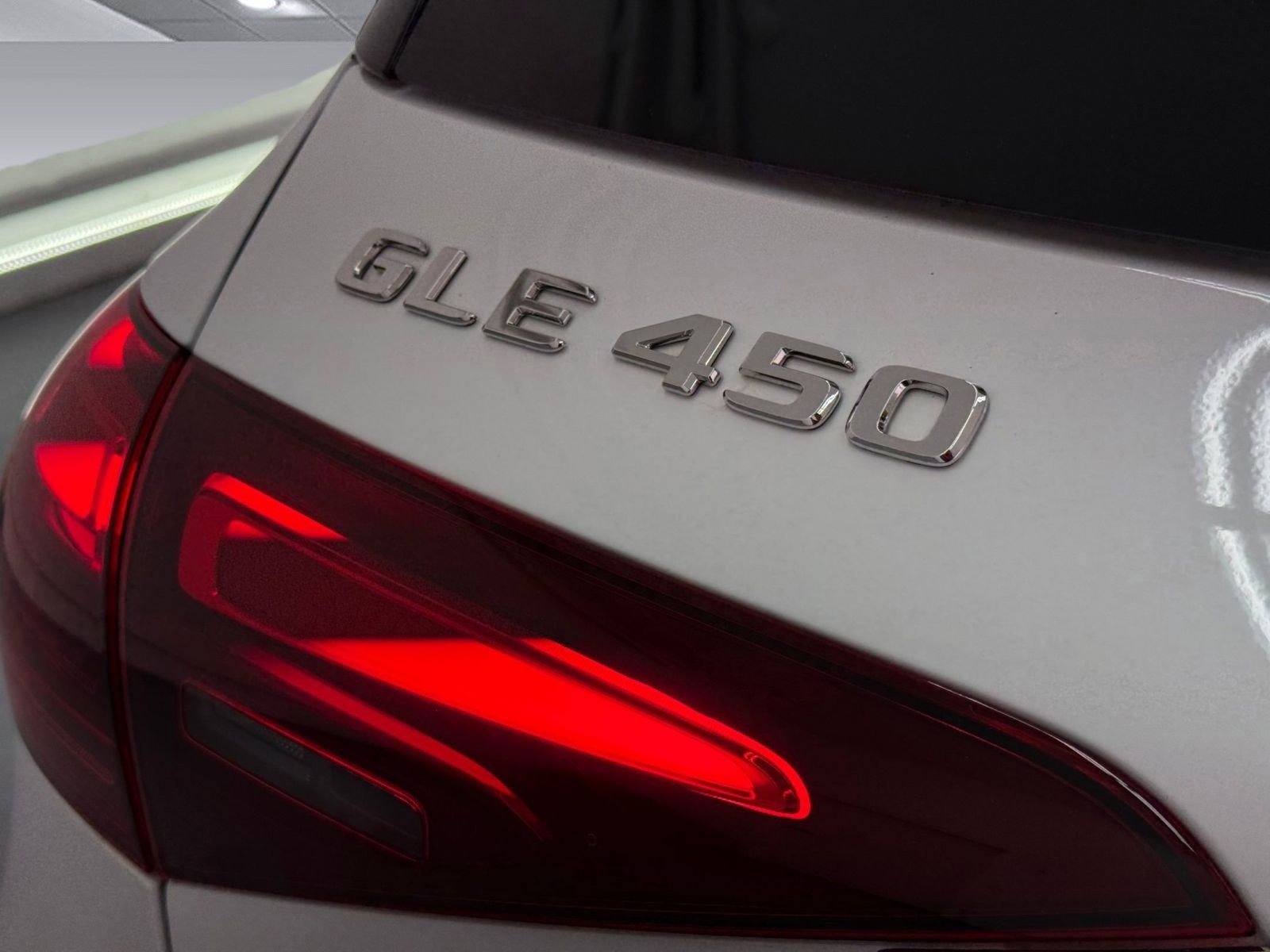 Used 2025 Mercedes-Benz GLE 450 4MATIC image 11