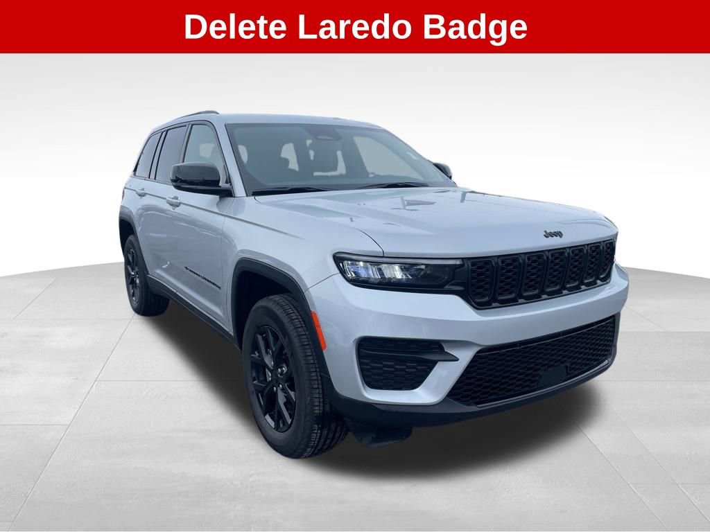 Used 2024 Jeep Grand Cherokee Altitude image 8