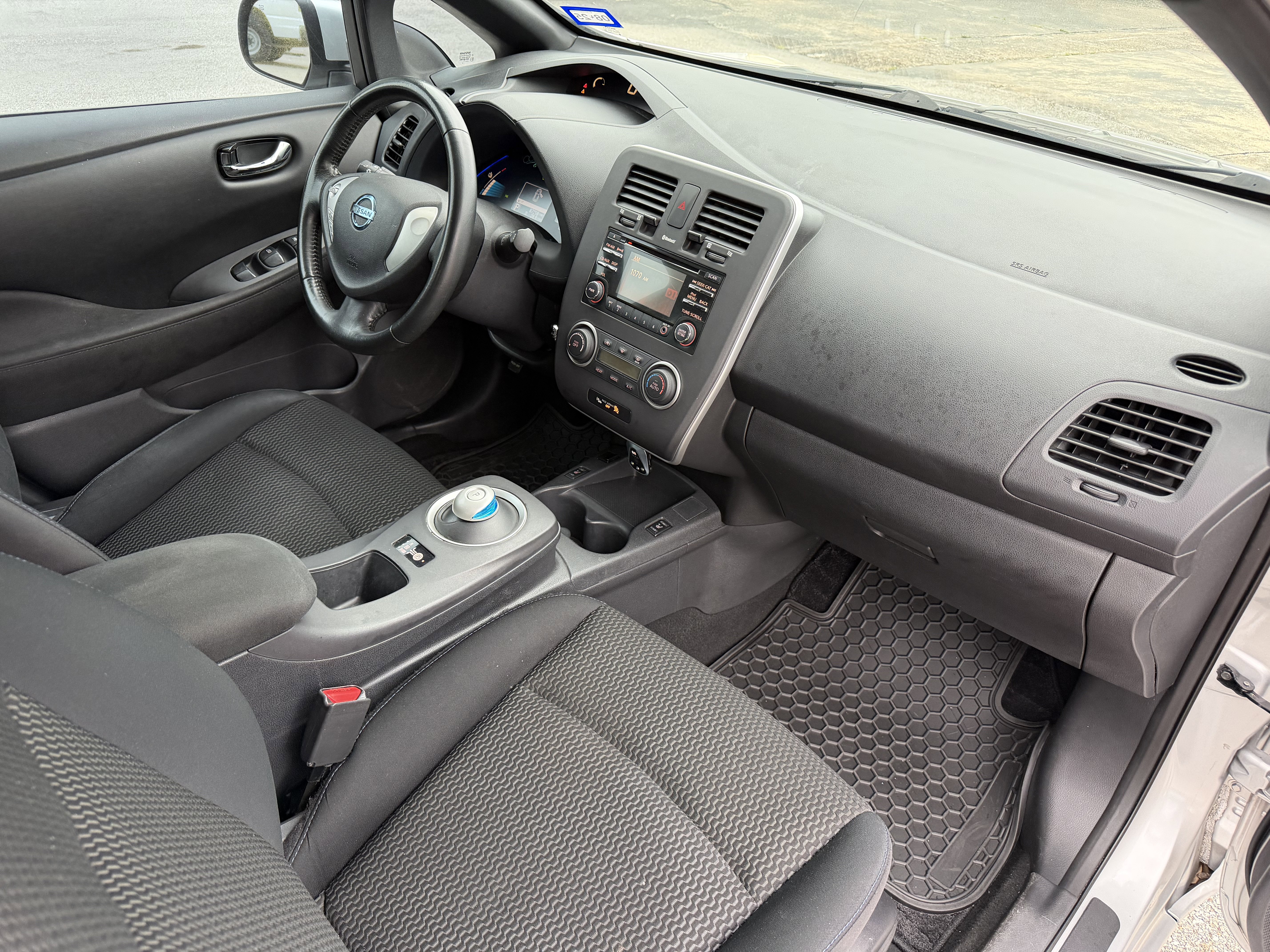 Used 2013 Nissan Leaf S w/ Charger Pkg FWD image 15