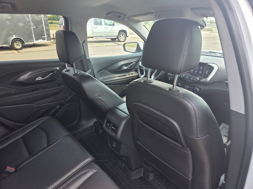 Used 2023 GMC Terrain SLT w/ Tech Package AWD/4WD image 43