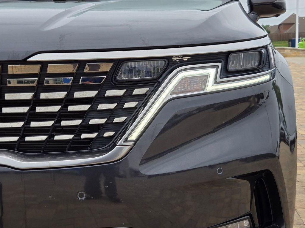 Used 2023 Kia Carnival SX image 33