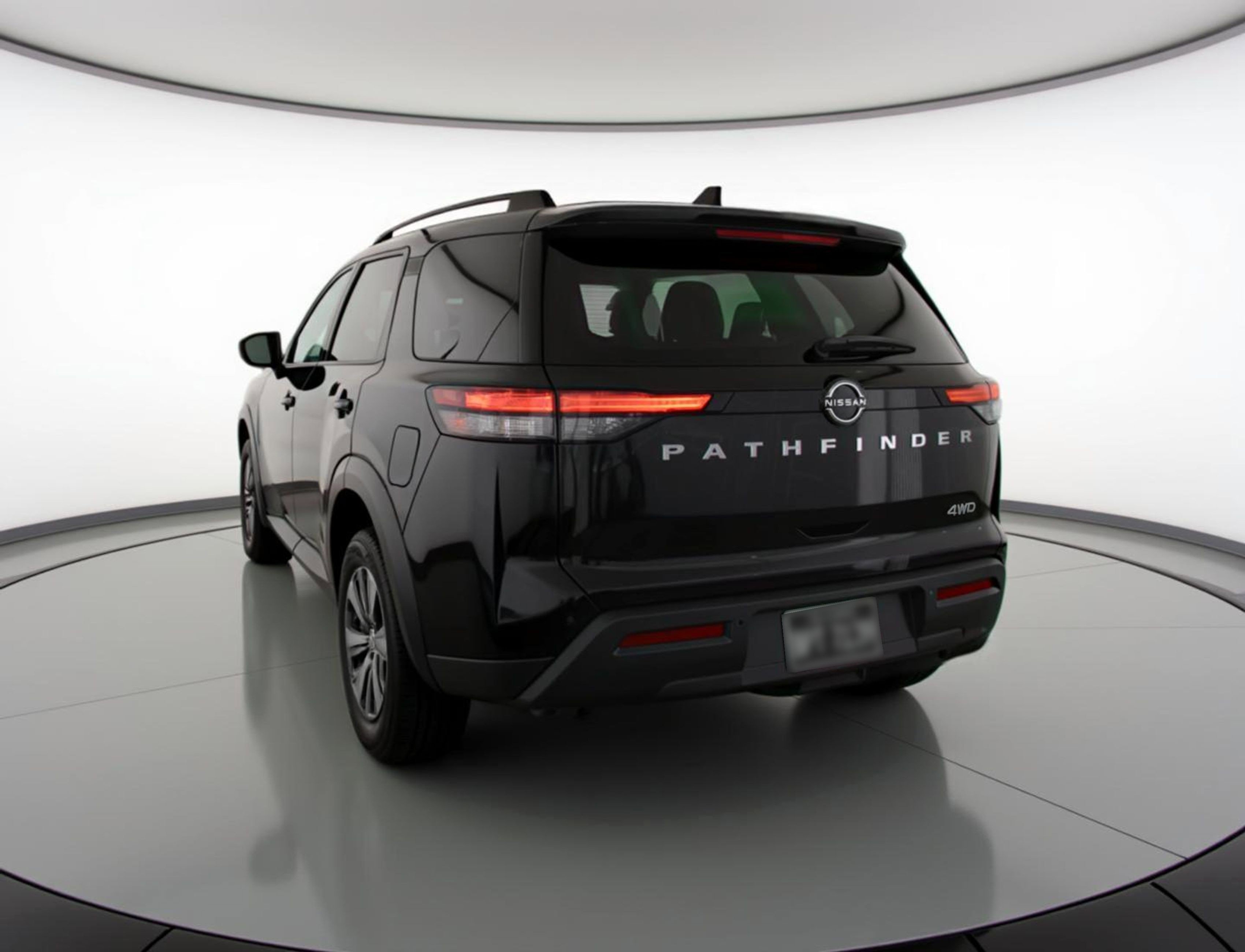 Used 2025 Nissan Pathfinder SV image 6