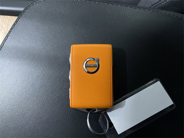 Used 2023 Volvo XC90 B5 Plus image 34