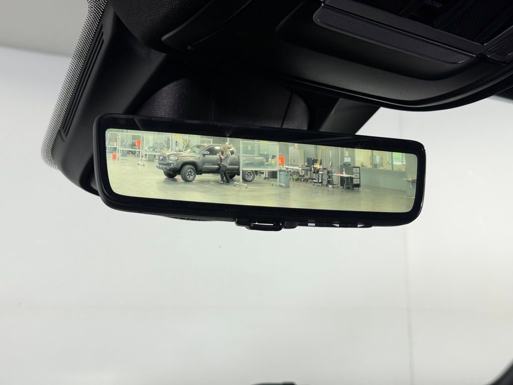 Used 2024 RAM 1500 Limited AWD/4WD image 21
