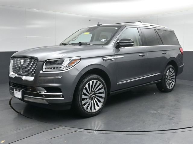 Certified 2021 Lincoln Navigator Reserve w/ Luxury Package AWD/4WD image 3