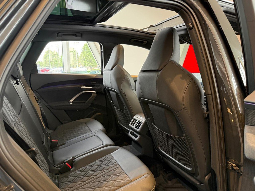Used 2026 Audi SQ5 Premium Plus w/ Premium Plus Package AWD/4WD image 5