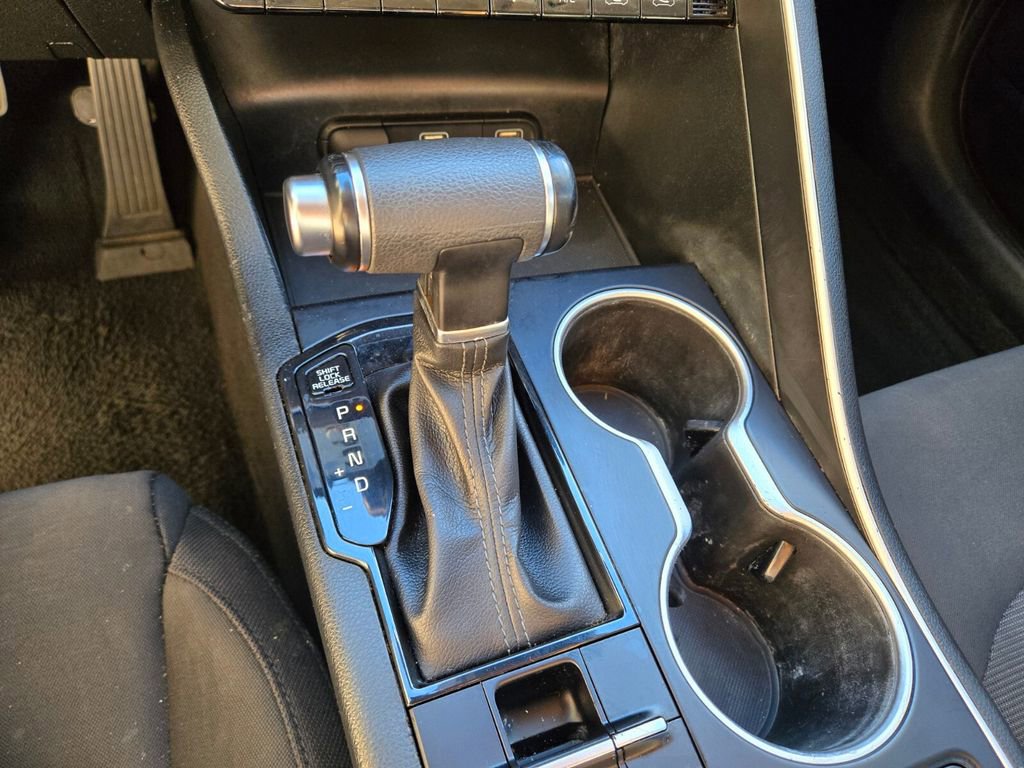 Used 2022 Kia K5 LXS image 27