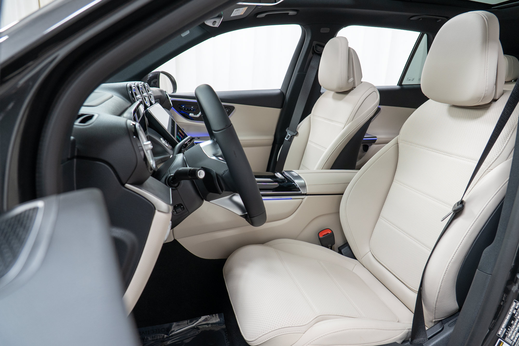 New 2026 Mercedes-Benz GLC 300 4MATIC image 13