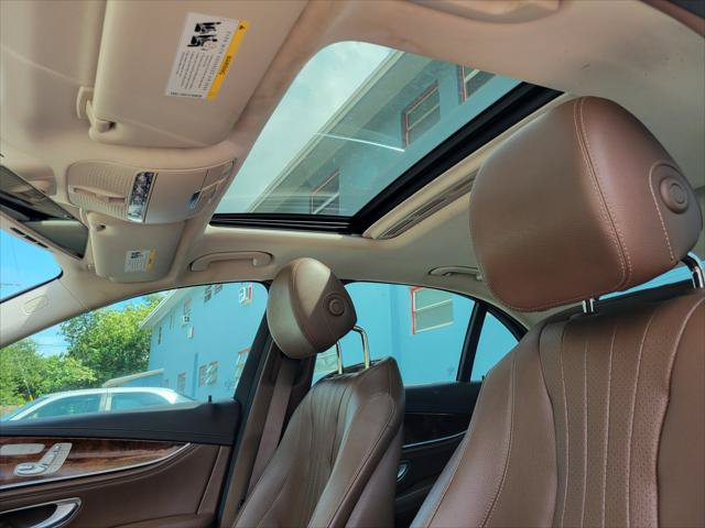 Used 2020 Mercedes-Benz E 350 Sedan w/ Parking Assistance Package image 21