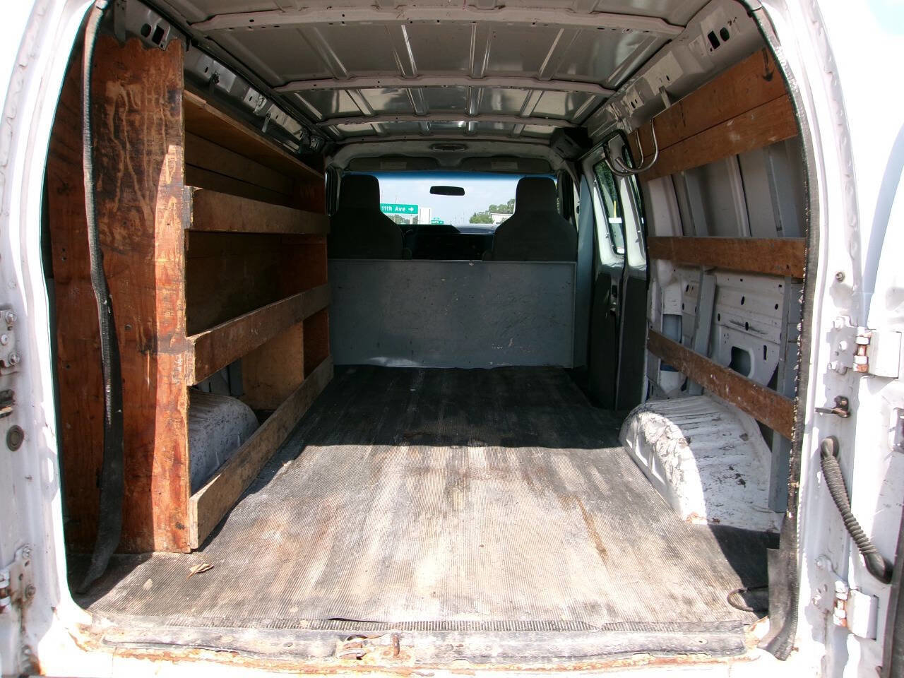 Used 2013 Ford E-250 and Econoline 250 w/ PWR Group image 7