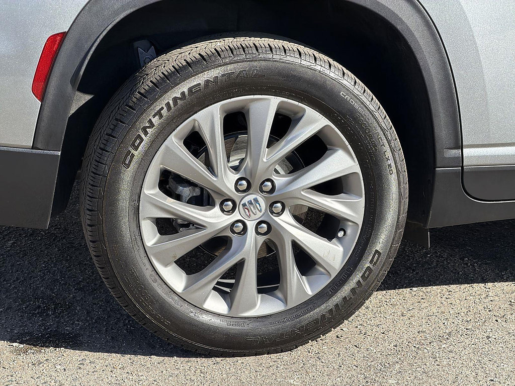 Used 2026 Buick Enclave Preferred w/ LPO, Floor Liner Package FWD image 32